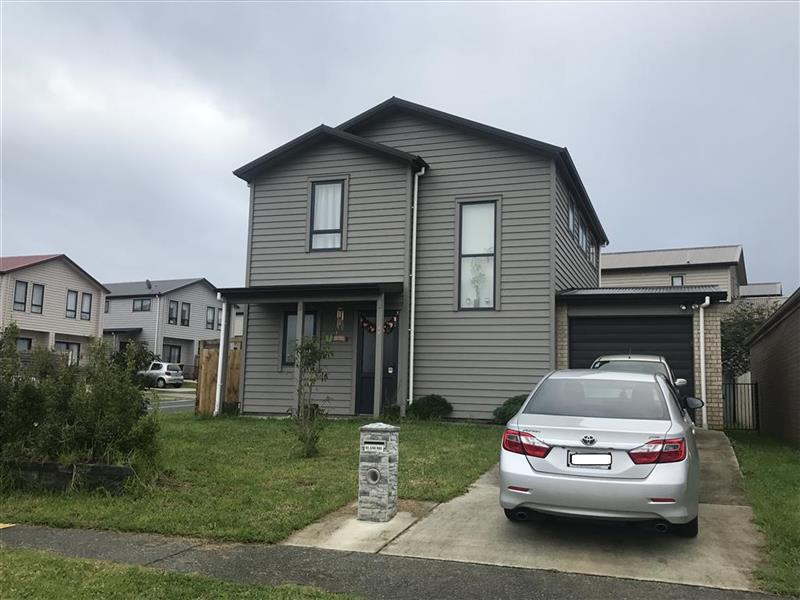 46 Kaimoana Street, Weymouth, Auckland - Carousel 1