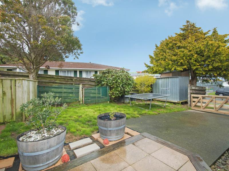 220A Major Drive, Kelson, Lower Hutt - Carousel 15