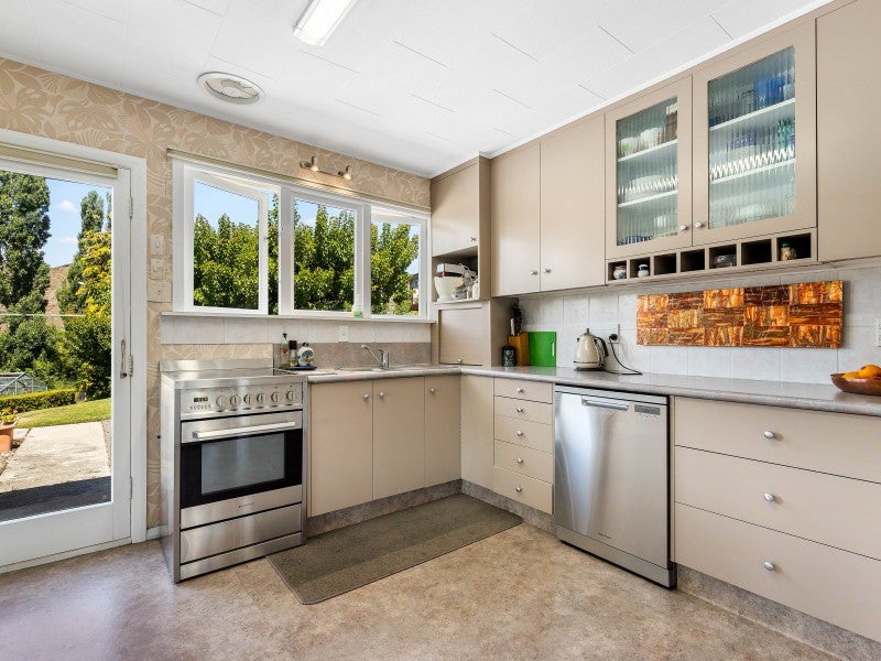 21 Old Bridge Road, Bridge Hill, Alexandra - Carousel 2