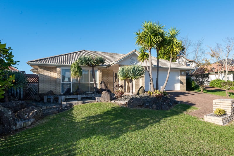 63 Orangewood Drive, Northpark, Auckland - Carousel 2