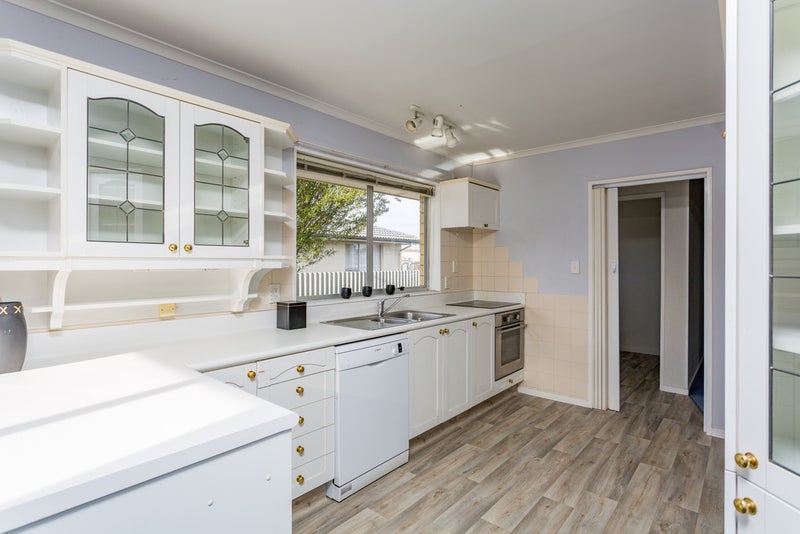 60 Denise Crescent, Hornby, Christchurch - Carousel 2