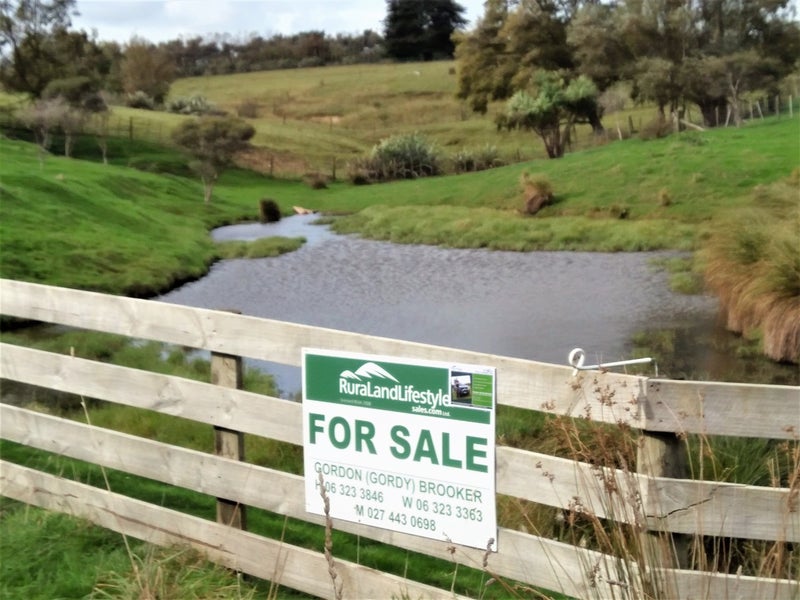 492 Stoney Creek Road, Kelvin Grove, Palmerston North - Carousel 7