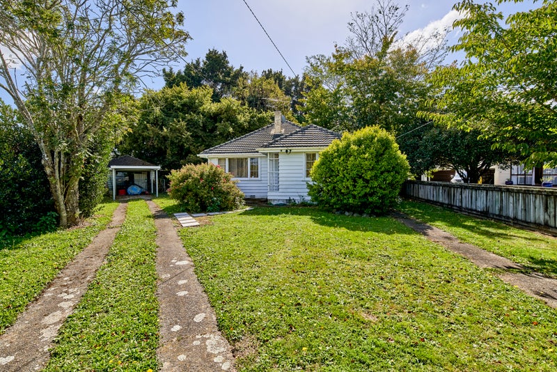 11 Tui Grove, Elderslea, Upper Hutt - Carousel 1