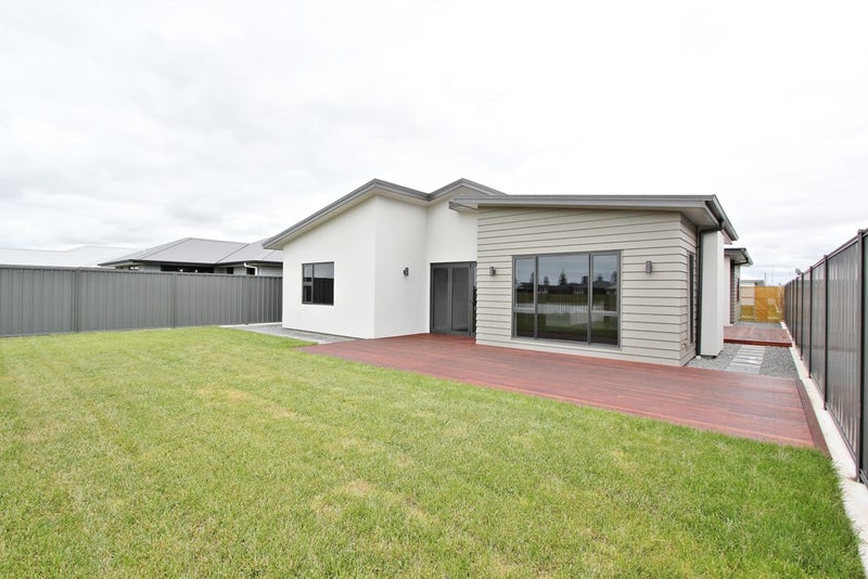 16 Ruakituri Place, Te Awa, Napier - Carousel 2