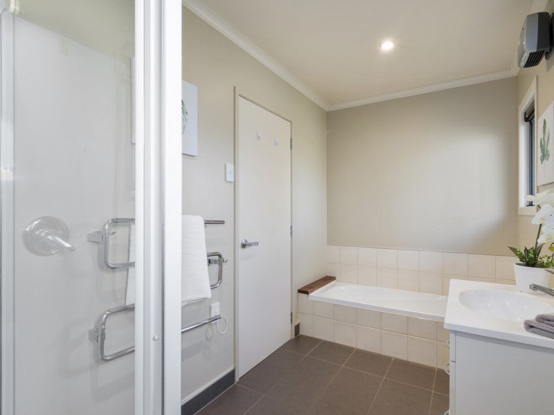 46 Queens Road, Stepneyville, Nelson - Carousel 14