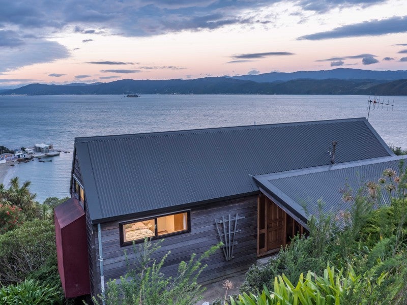 3A Newport Terrace, Seatoun, Wellington - Carousel 1