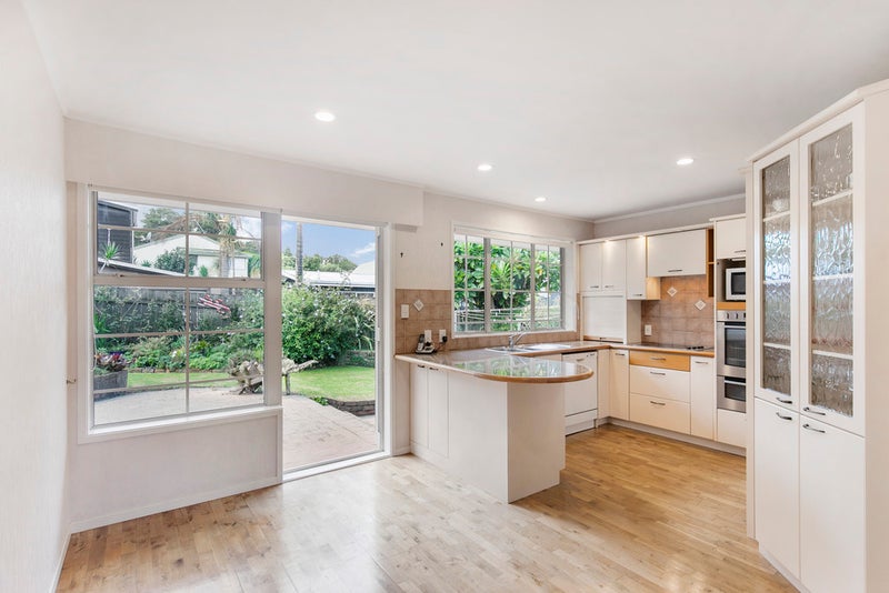 19 Totara Grove, Hillcrest, Auckland - Carousel 2