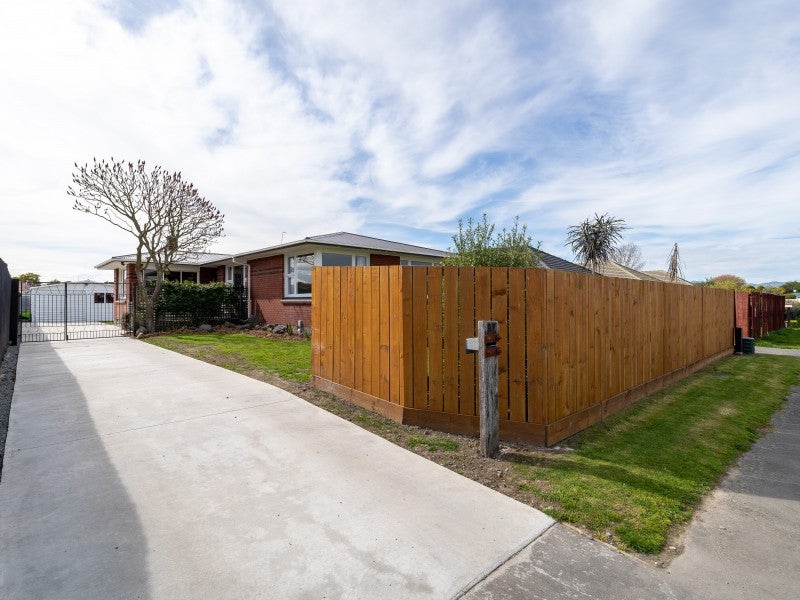 27 Dunstan Crescent, Hornby, Christchurch - Carousel 15