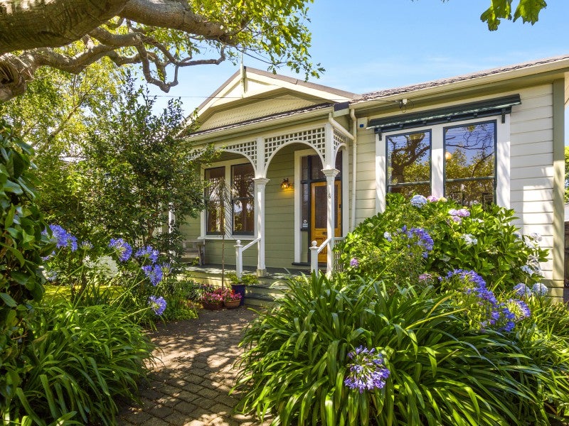 6 Hautana Square, Woburn, Lower Hutt - Carousel 1