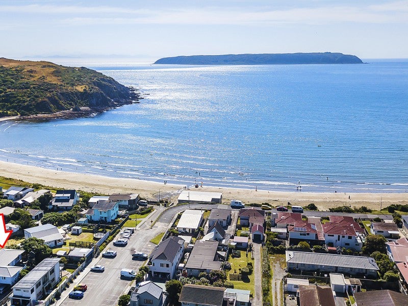 12 Tireti Road, Titahi Bay, Porirua - Carousel 1