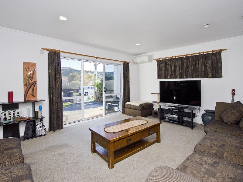 70 Frederick Street, Wainuiomata, Lower Hutt - Carousel 2