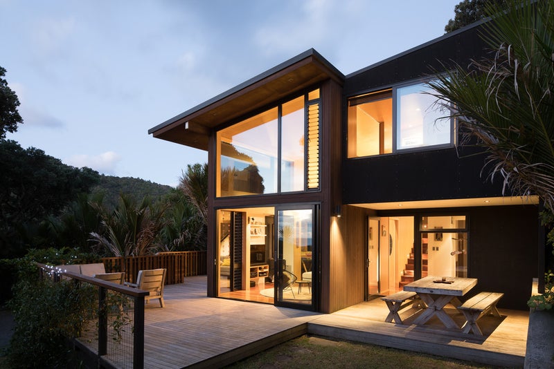 87 Garden Road, New Lynn - Carousel 1