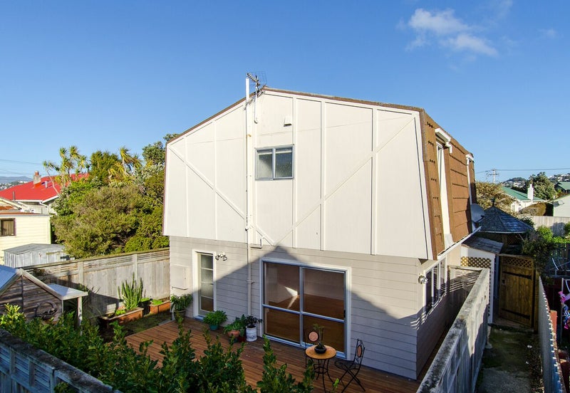 5/3 Cockburn Street, Kilbirnie, Wellington - Carousel 1