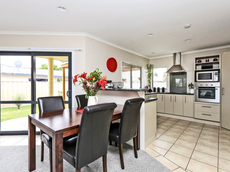 401 Southland Place, Raureka, Hastings - Carousel 2