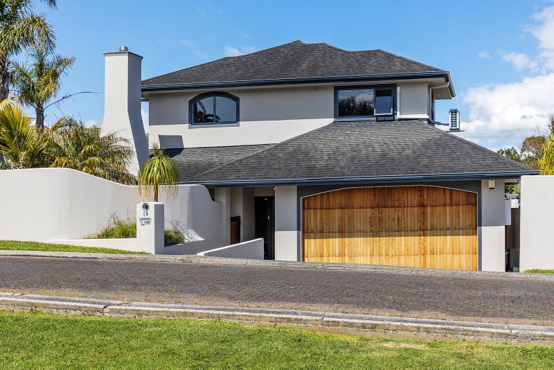 19 Hoani Glade, Saint Johns, Auckland - Carousel 1