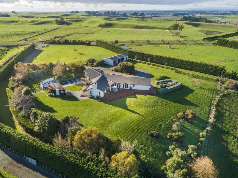 61 Sutherland Road, Sanson, Palmerston North - Carousel 2