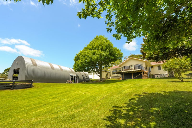 283 Forest Road, WAIATARUA, AUCKLAND - Carousel 2