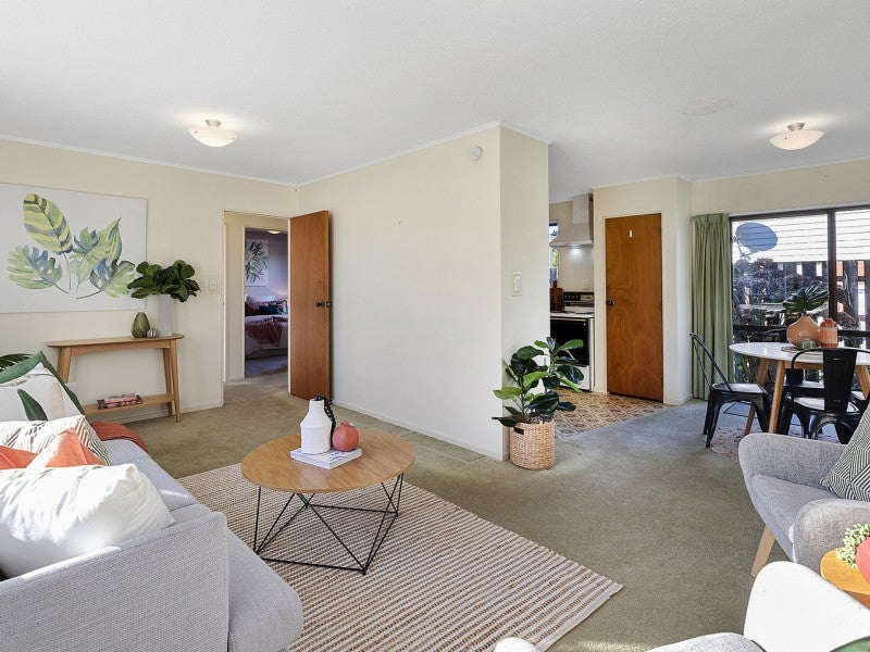 5/4 Stewart Drive, Newlands, Wellington - Carousel 12