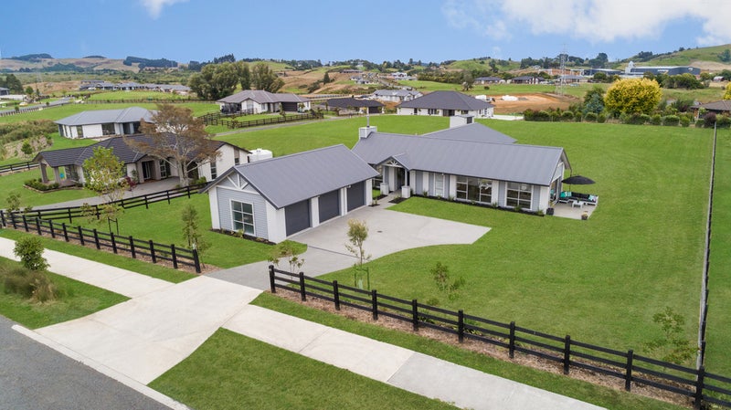 40 Mcintosh Drive, Pokeno - Carousel 1