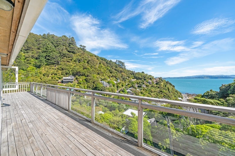 14 Richmond Road, Mahina Bay, Lower Hutt - Carousel 26