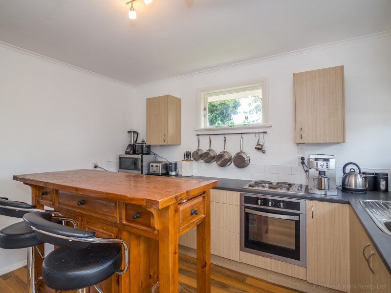 2/1133 Fergusson DR, MAORIBANK, UPPER HUTT - Carousel 2