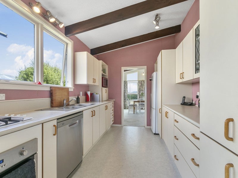 51 Cypress Drive, Maungaraki, Lower Hutt - Carousel 2