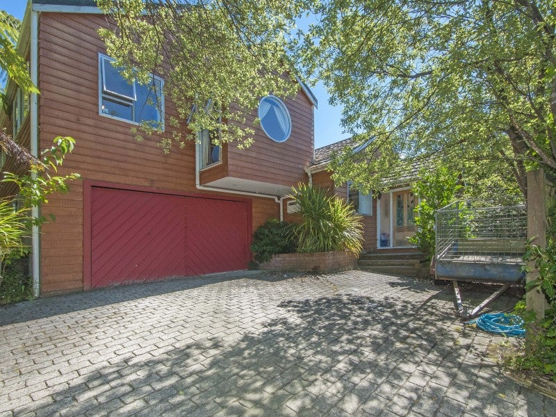 21 Matuhi Street, Tirohanga, Lower Hutt - Carousel 1