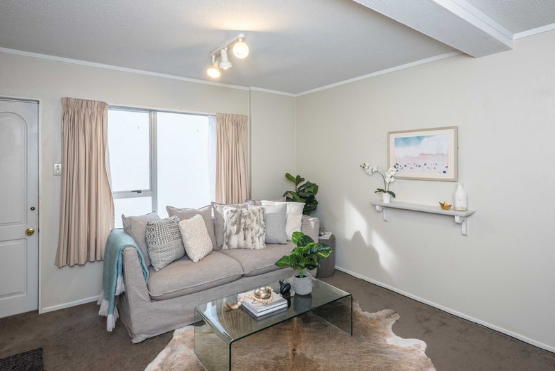 B/326 The Terrace, Te Aro, Wellington - Carousel 2