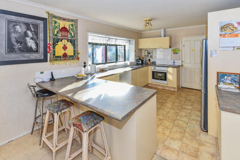 2 Reyland Close, Weymouth, Auckland - Carousel 2