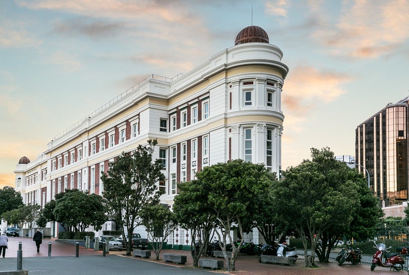 3.11/1 Queens Wharf, Wellington Central, Wellington - Carousel 25