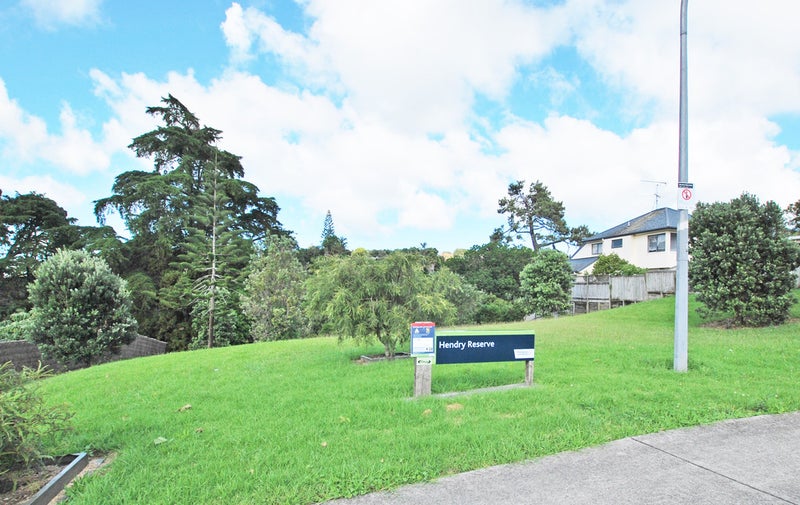 1/41 Hendry Avenue, Hillsborough, Auckland - Carousel 9