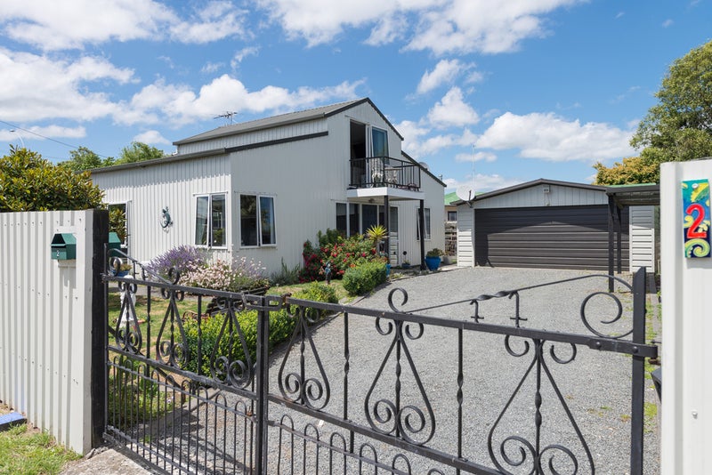 2 Alfred Road, Hannahs Bay, Rotorua - Carousel 1