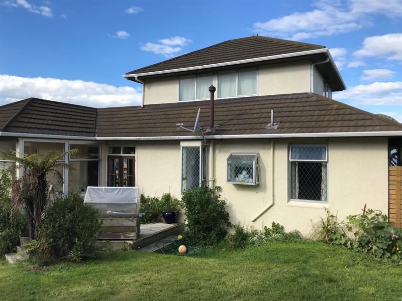 76 Ravenswood Road, Saint Clair, Dunedin - Carousel 1