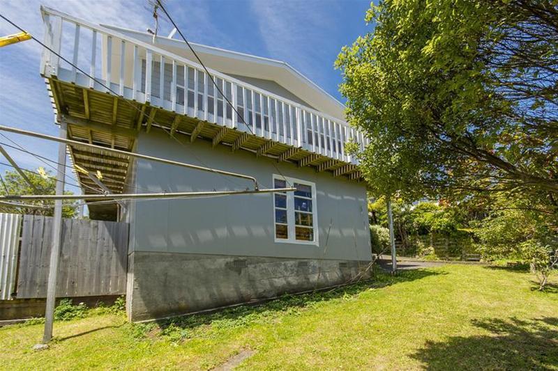 75 Baylands Drive, Newlands, Wellington - Carousel 14