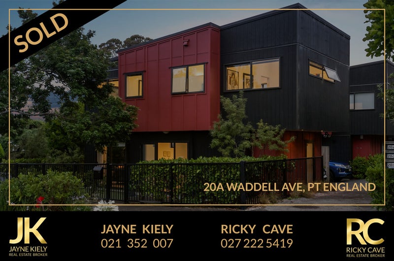 20A Waddell Avenue, Point England, Auckland - Carousel 1