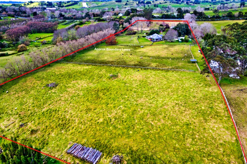 1561 Dairy Flat Highway, Dairy Flat - Carousel 1