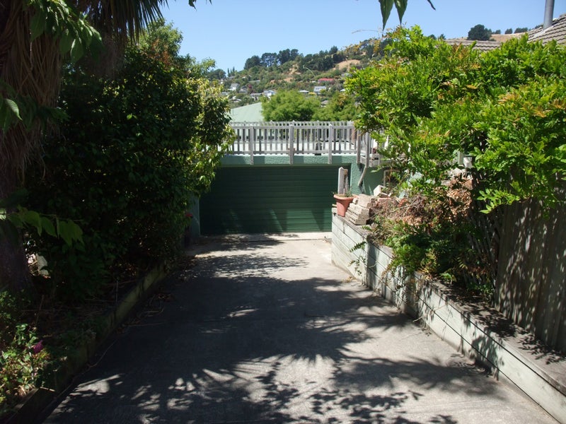 27 Albert Terrace, Saint Martins, Christchurch - Carousel 8