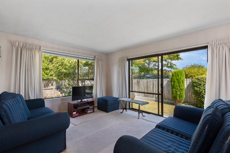2/61 Sarabande Avenue, Redwood, Christchurch - Carousel 2