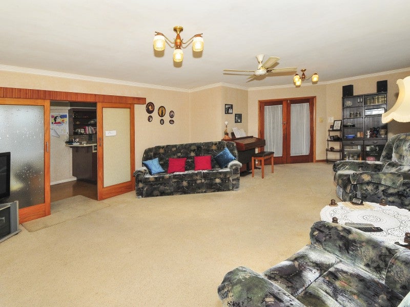 28 Pokohiwi Road, Normandale, Lower Hutt - Carousel 2