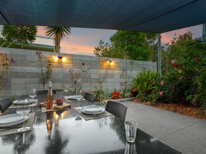 190 Harbour Road, Ohope - Carousel 26