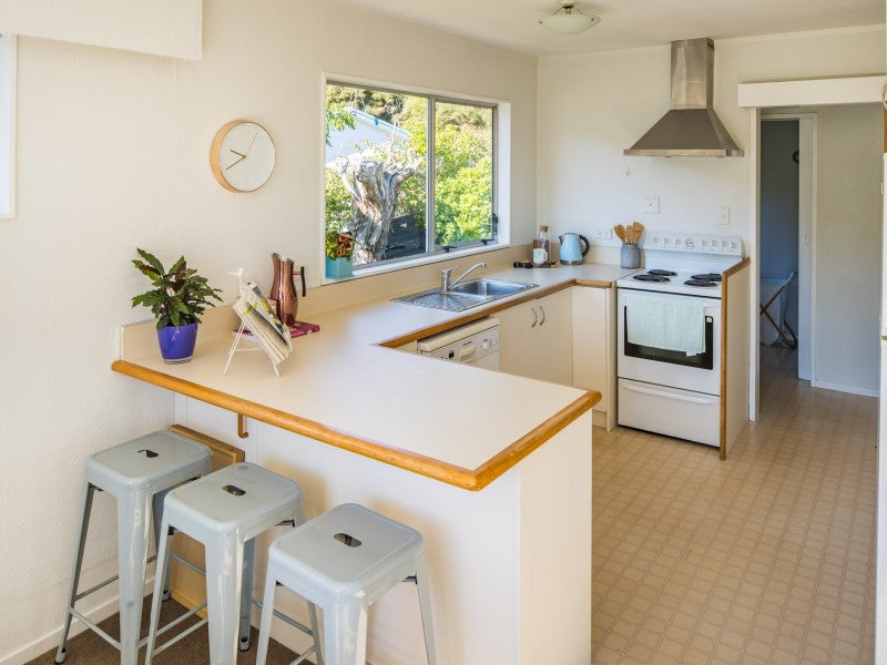 23 Yarrow Place, Papakowhai, Porirua - Carousel 2