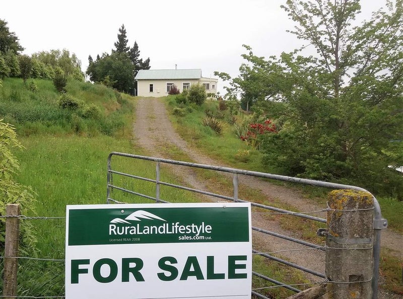 2975 Cheltenham Hunterville Road, Cheltenham, Feilding - Carousel 1