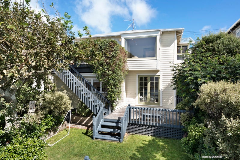 57 Overtoun Terrace, Hataitai, Wellington - Carousel 15