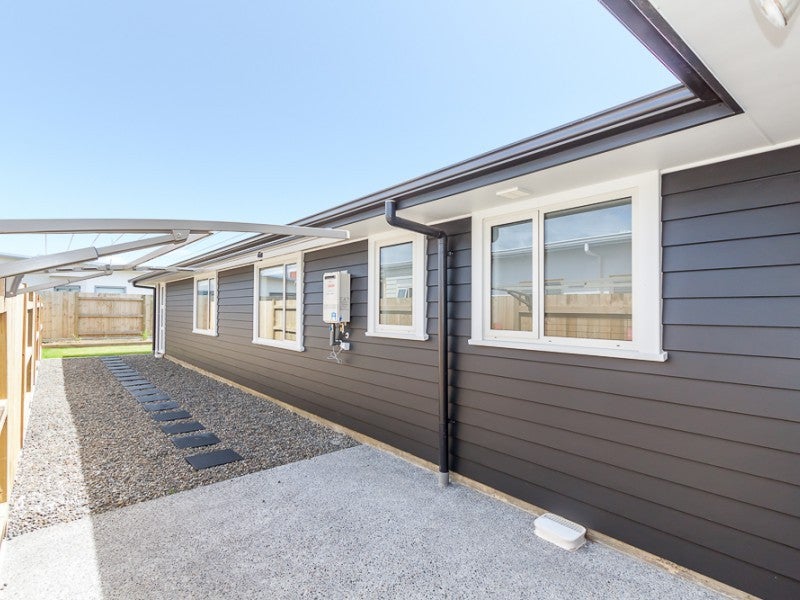 3 Monaco Grove, Fitzherbert, PALMERSTON NORTH - Carousel 21