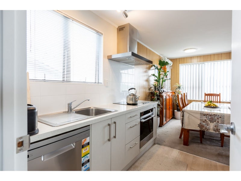 1/33 Coombe Avenue, Otara, Auckland - Carousel 1