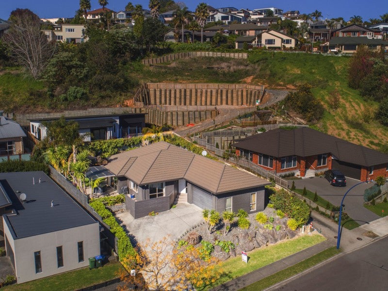 194 Castlewold Drive, Bethlehem, Tauranga - Carousel 19