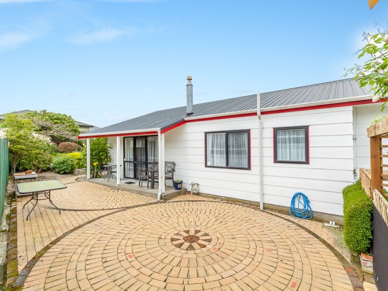 28 Lydia Place, Kelvin Grove, Palmerston North - Carousel 20
