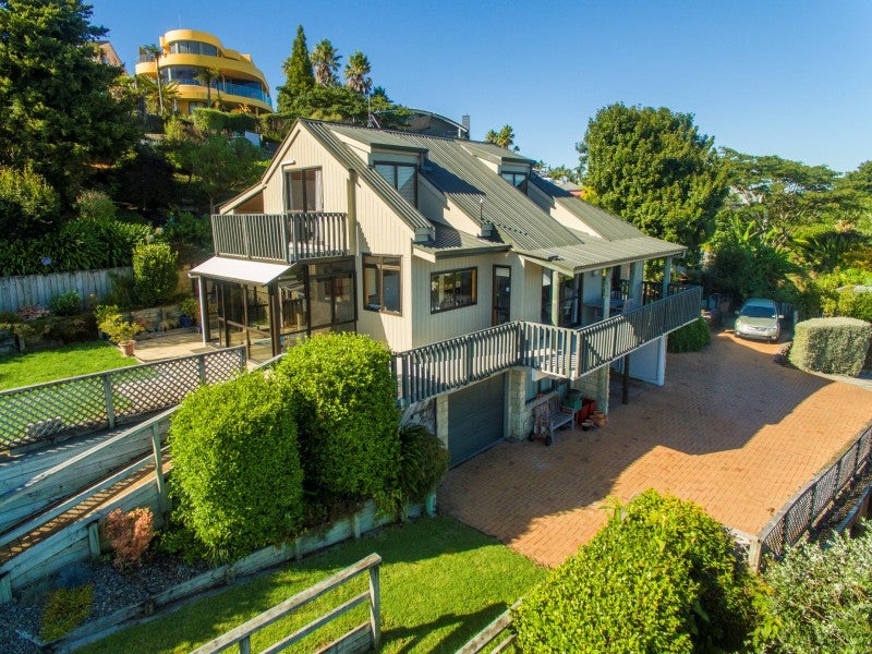 13 Victory Street, Welcome Bay, Tauranga - Carousel 1