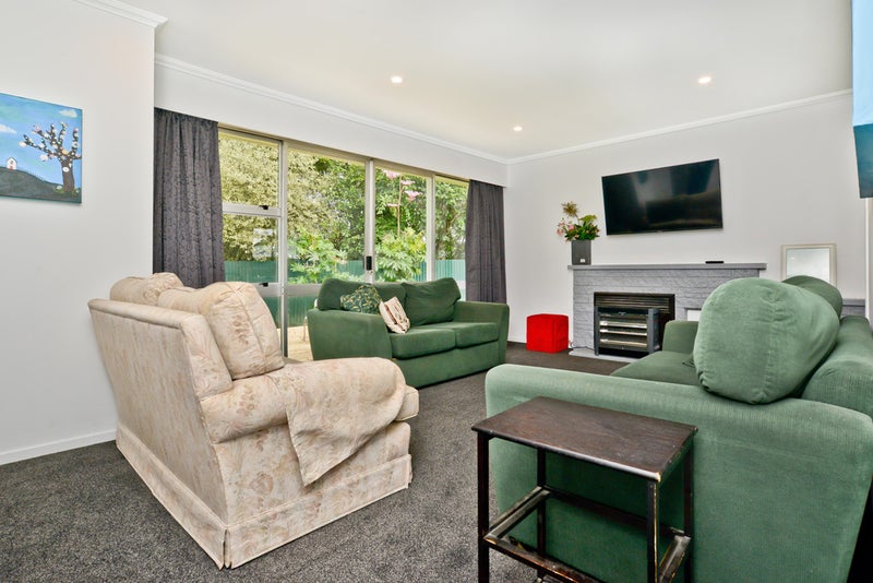 18 Rosalind Street, Deanwell, Hamilton - Carousel 2