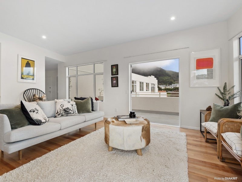 10/1 Hobson Street, Pipitea, Wellington - Carousel 2